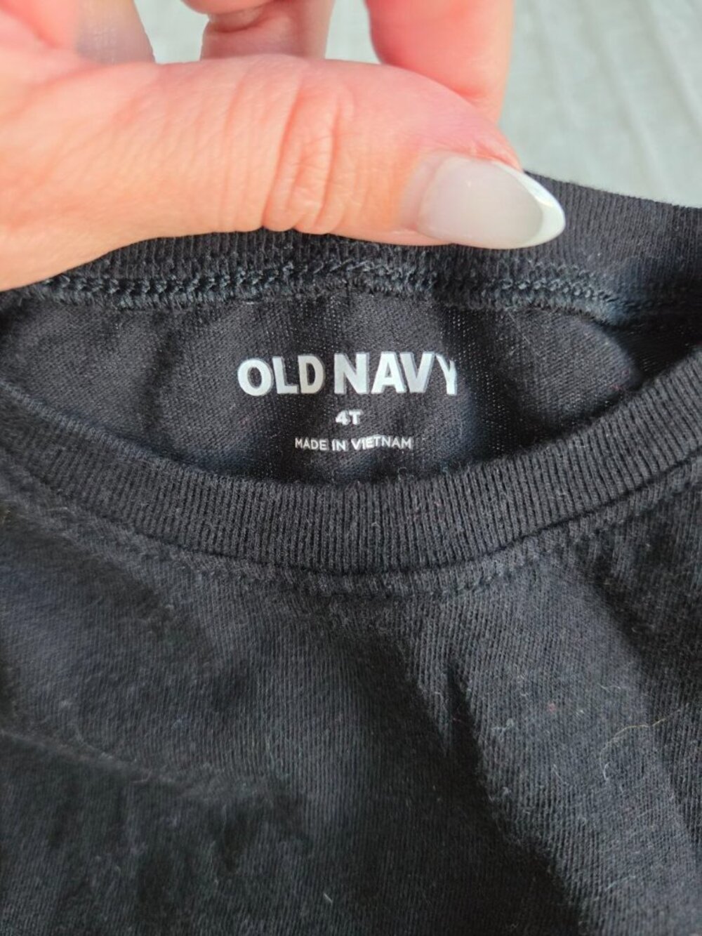 Old Navy Boys Long Sleeve T-Shirt Black Size 4T 100% Cotton Basic Crew Neck - Picture 5 of 8